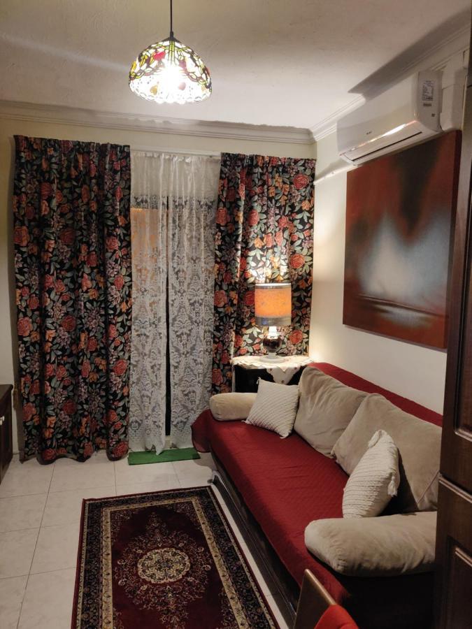 St Paul's Apartment *