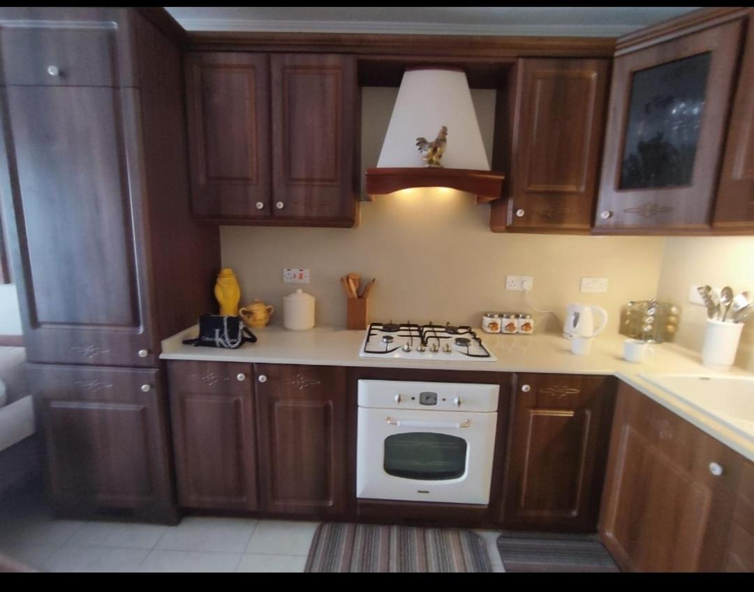 St Paul's Apartment *